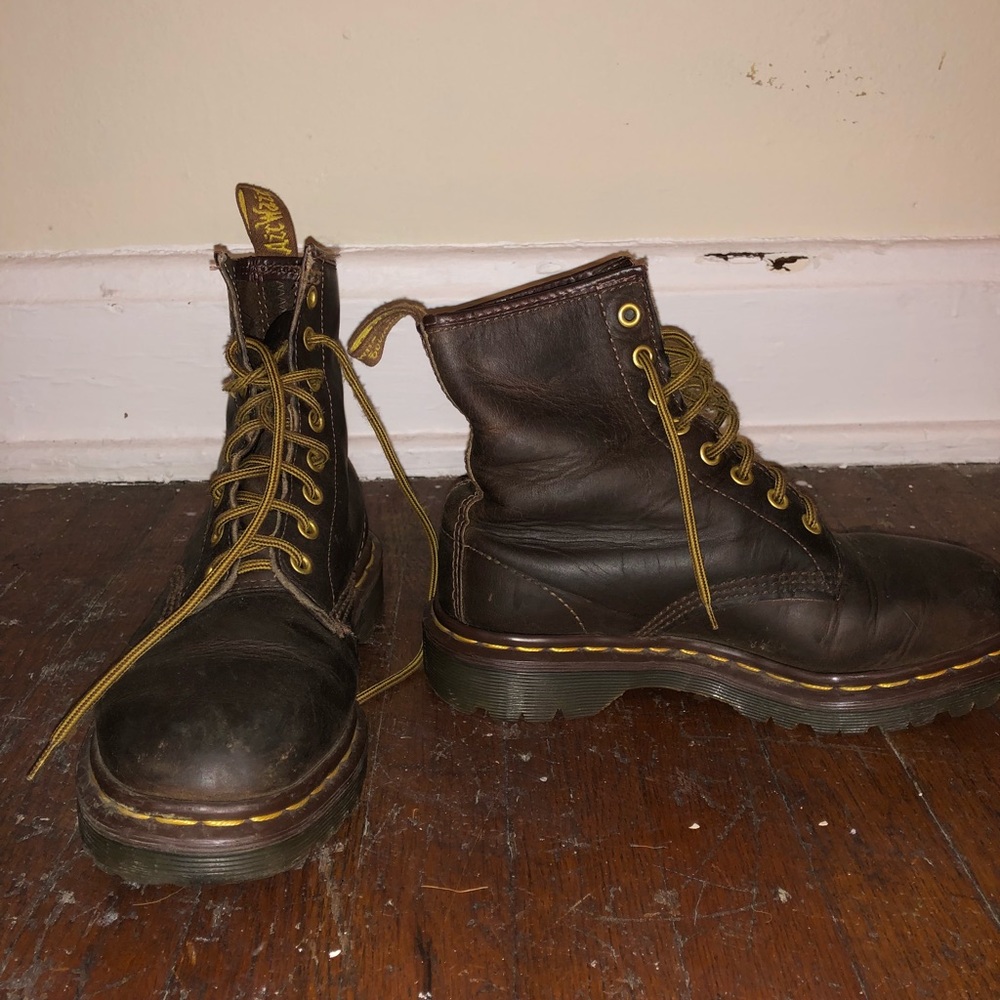 Air sole doc martins (brown)